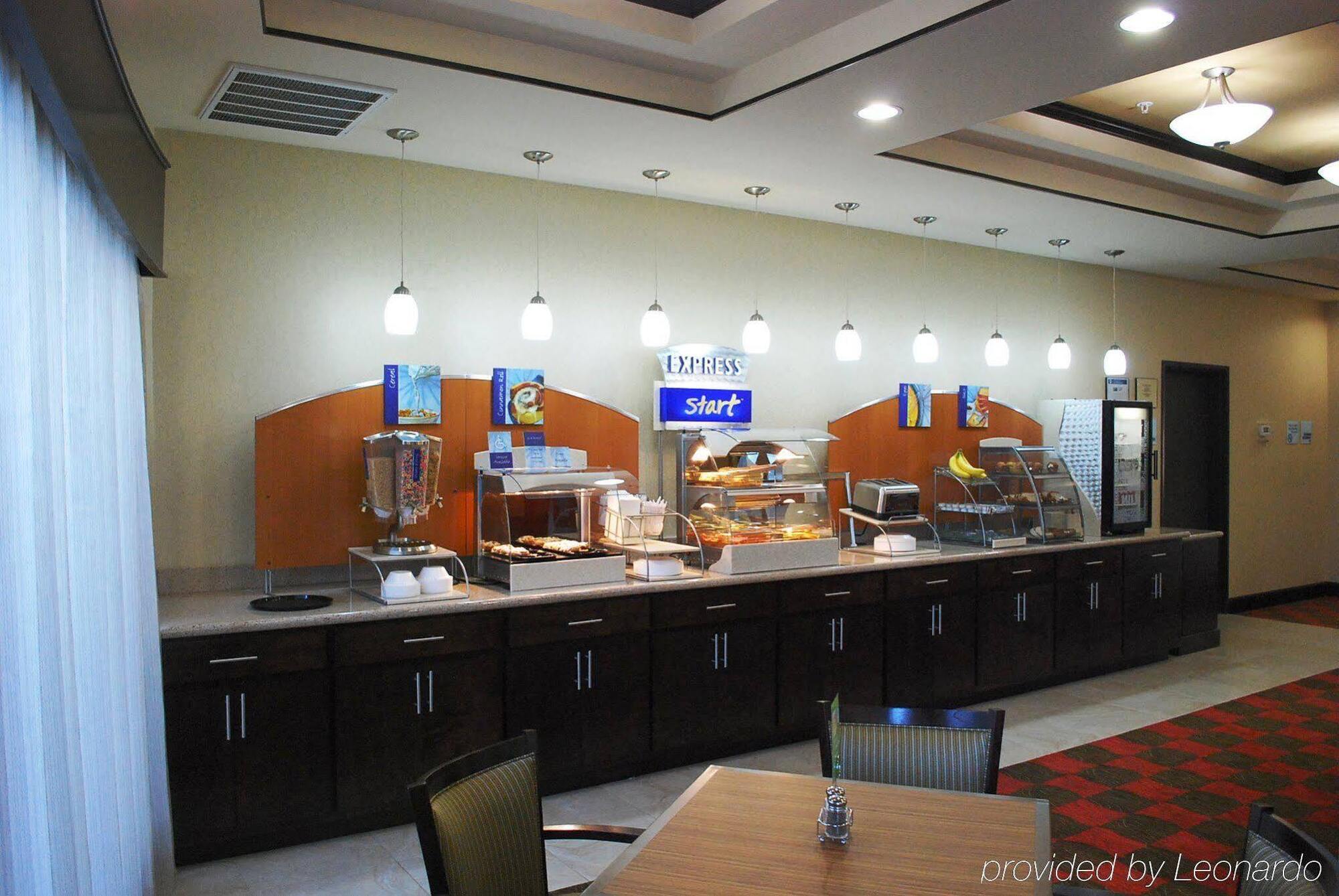 Holiday Inn Express & Suites Houston South - Near Pearland By Ihg Exteriér fotografie